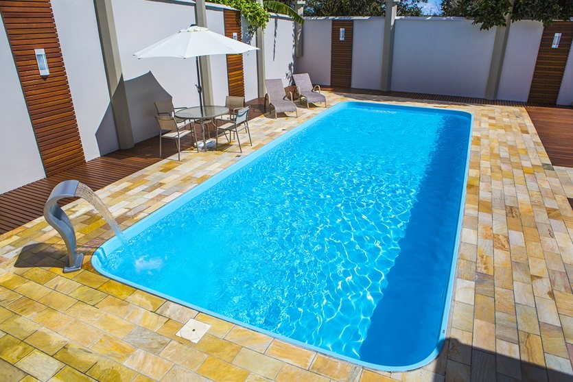 PISCINA DE FIBRA PEQUENA | 34 IDEIAS COM PREÇOS E FOTOS – Digitei