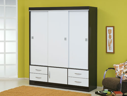 guarda roupa com porta de correr